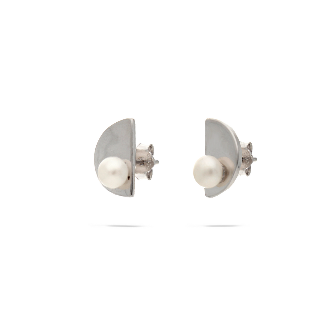 Moon On Rest Earrings